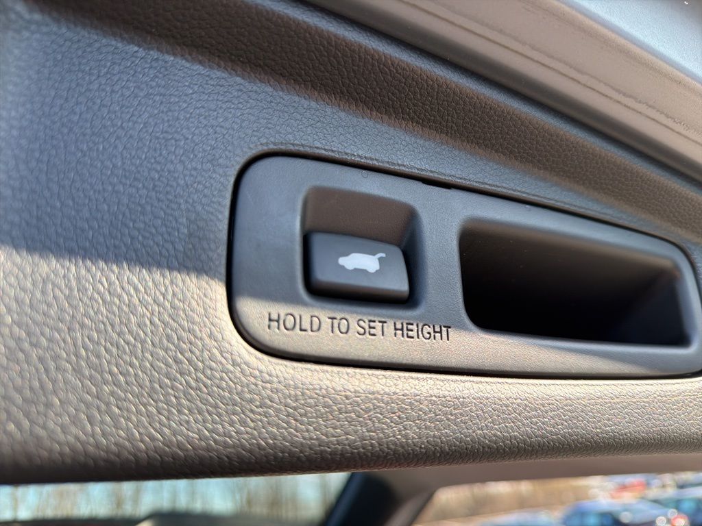 Thumbnail: 2023 Honda CR-V - 23