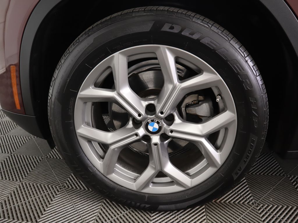 Thumbnail: 2022 BMW X4 - 31