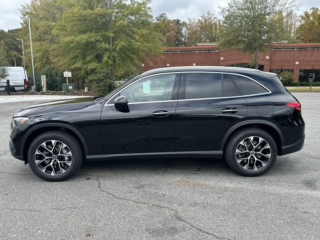 2025 Mercedes-Benz GLC GLC 350e 5