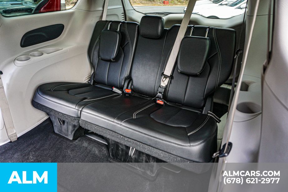 Used 2024 Red Chrysler Touring L image 22