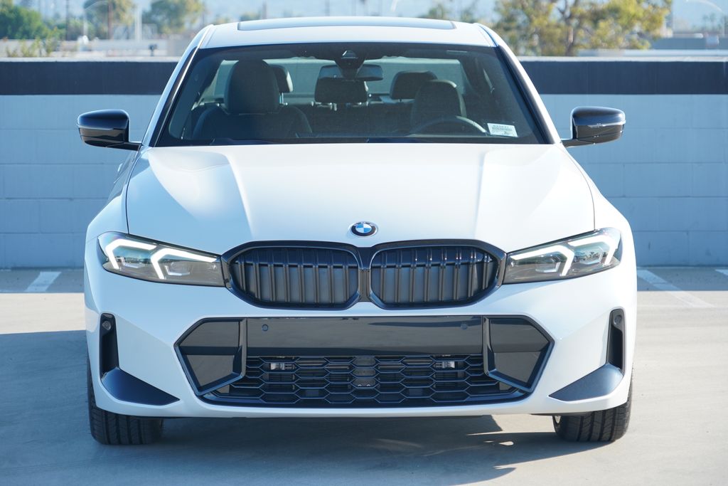 Thumbnail: 2026 BMW 3 Series - 2