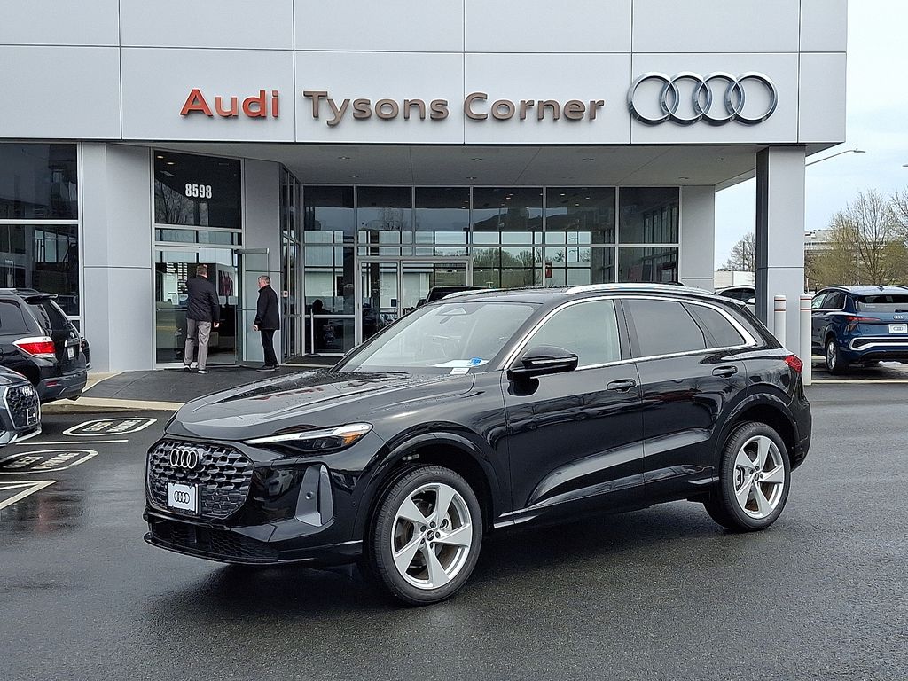 Thumbnail: 2026 Audi Q5 - 1