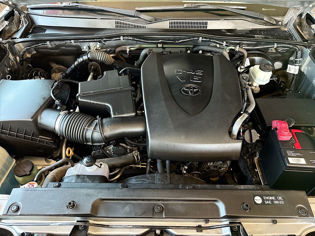 Thumbnail: 2019 Toyota Tacoma - 28