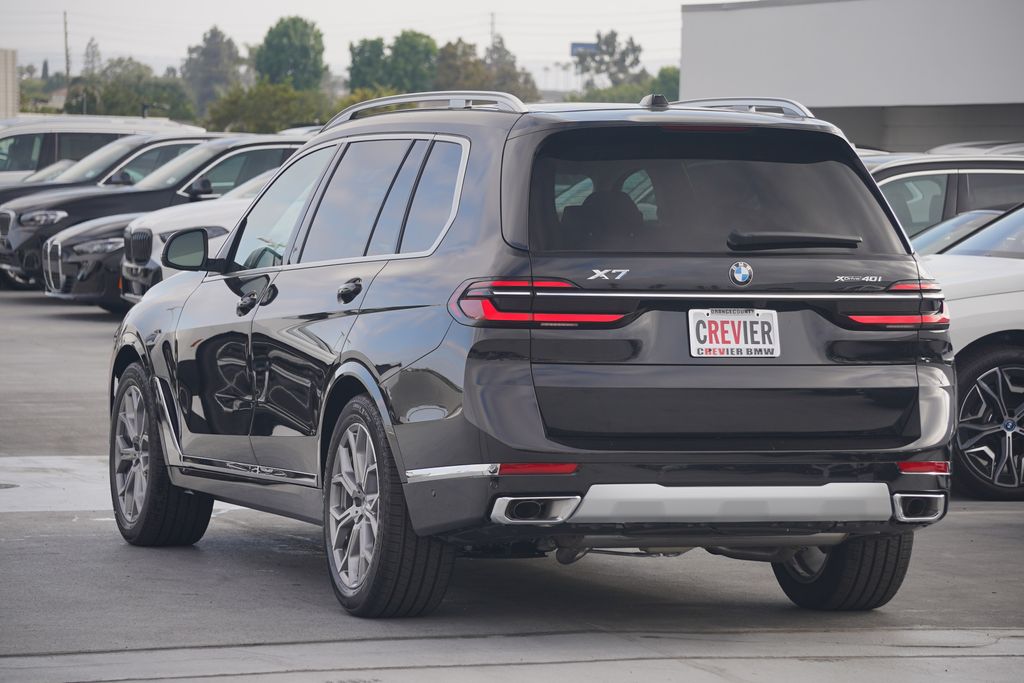 2025 BMW X7 xDrive40i 7