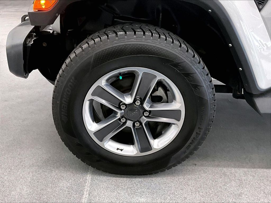 2021 Jeep Wrangler — photo 7