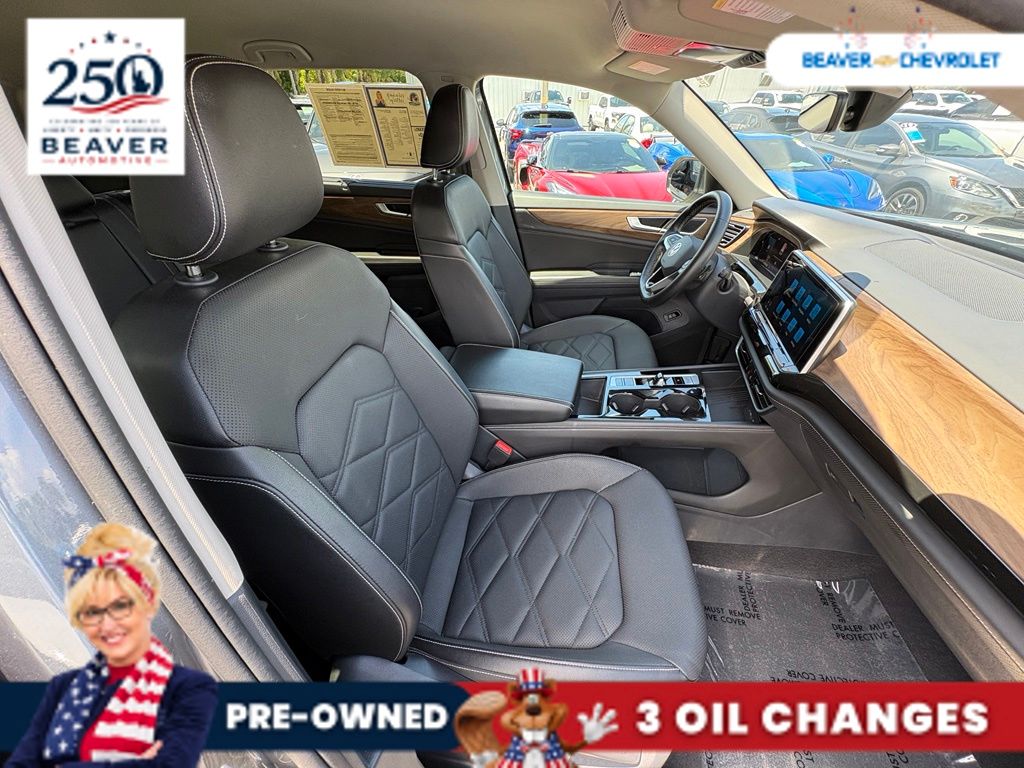Used 2025 Volkswagen Atlas SUV