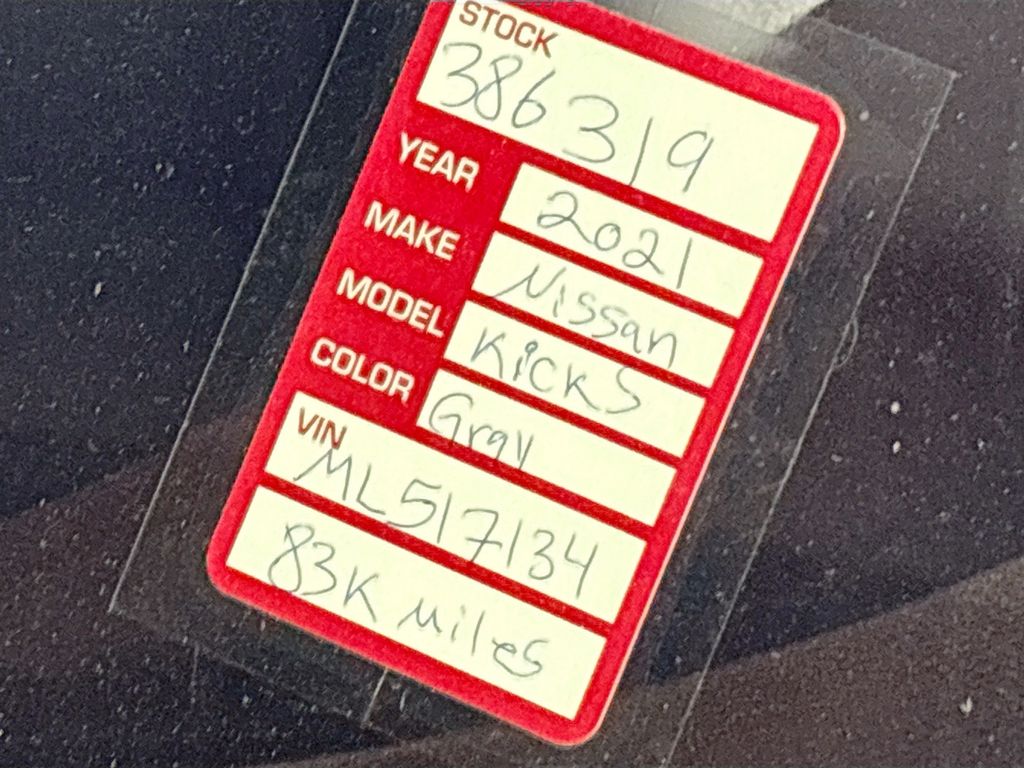 2021 Nissan Kicks SR