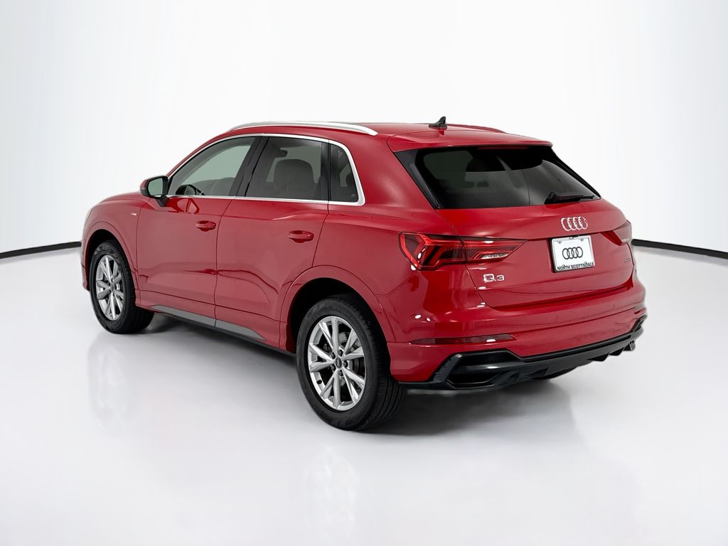 Thumbnail: 2021 Audi Q3 - 7