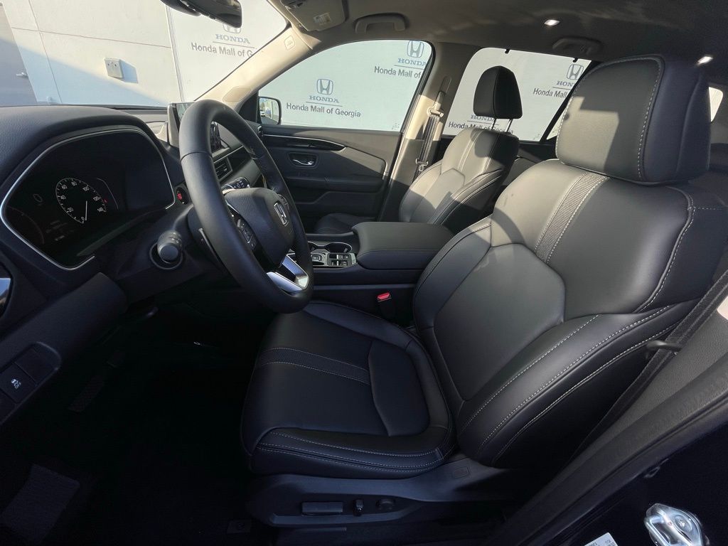 Thumbnail: 2025 Honda Pilot - 27