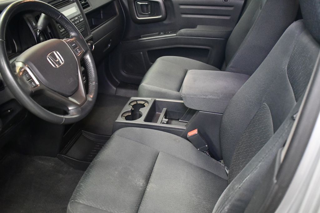 Thumbnail: 2013 Honda Ridgeline - 21