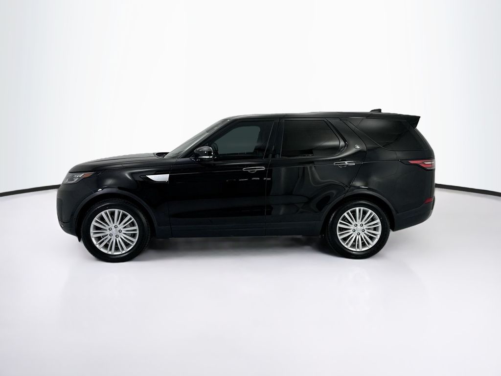 Thumbnail: 2018 Land Rover Discovery - 8