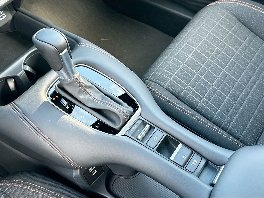 2025 Honda HR-V Sport 14