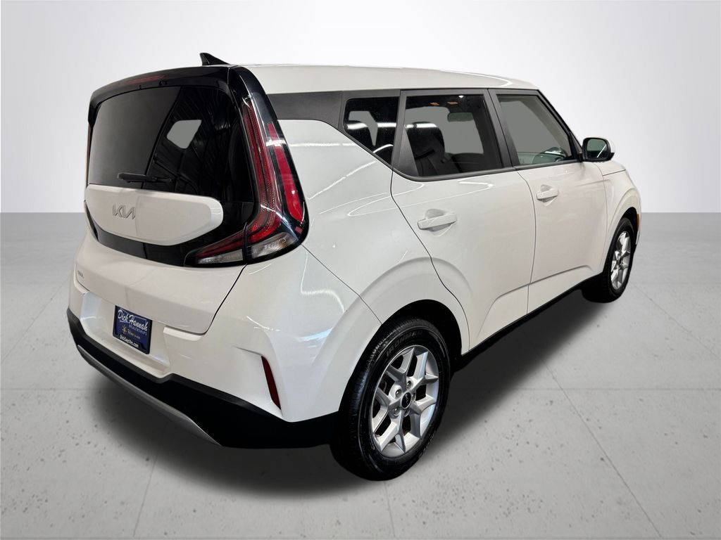 2023 Kia Soul LX