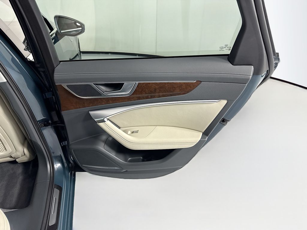 Thumbnail: 2021 Audi A6 - 28