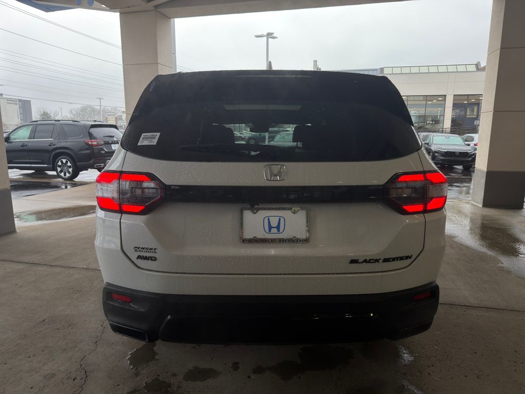 Thumbnail: 2026 Honda Pilot - 4