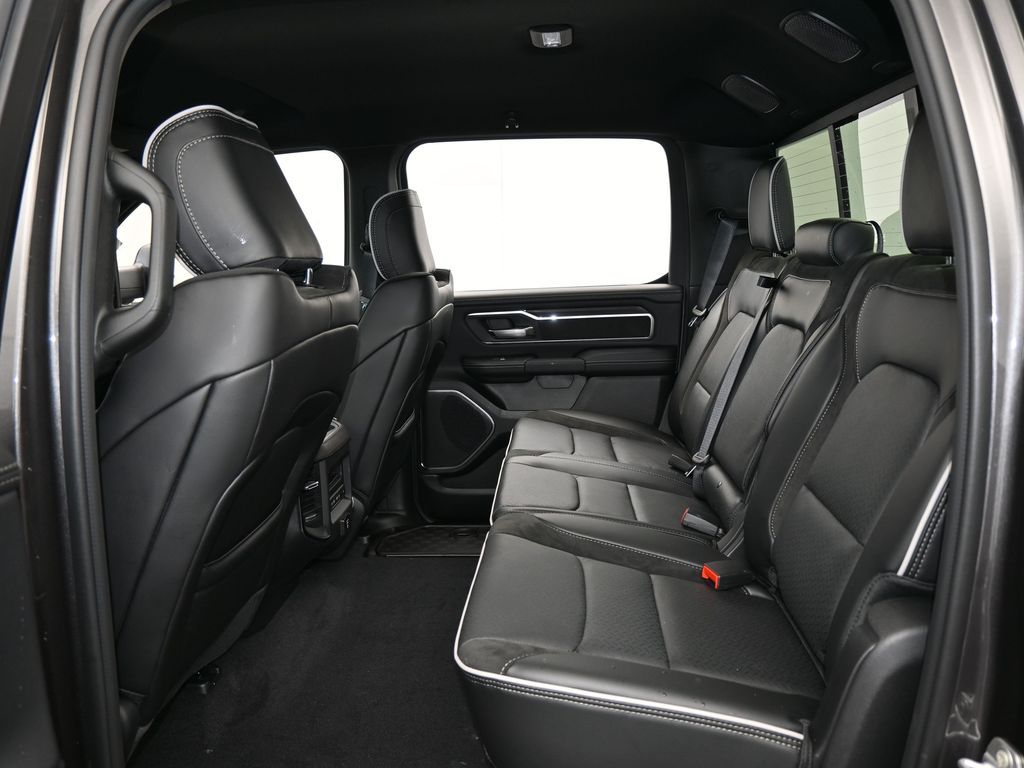 New 2026 Granite Crystal Metallic Clearcoat Ram Laramie image 32