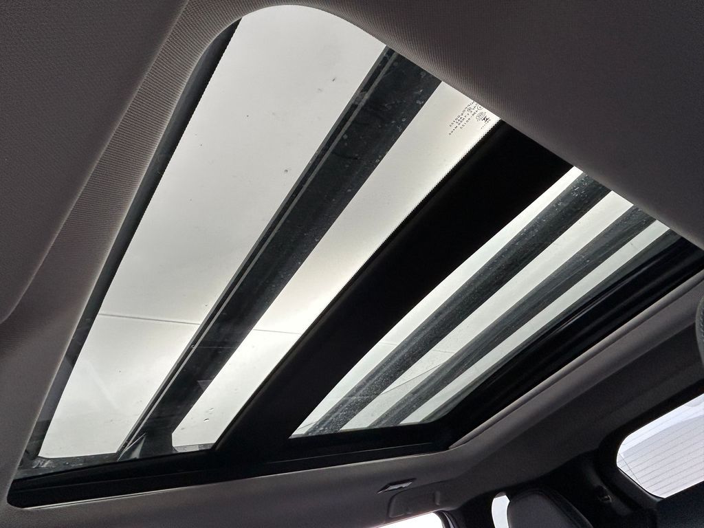 New 2026 White / Black Mitsubishi Trail Edition image 26