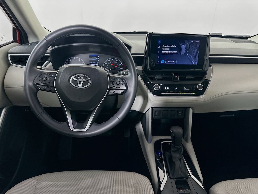Thumbnail: 2023 Toyota Corolla Cross - 22