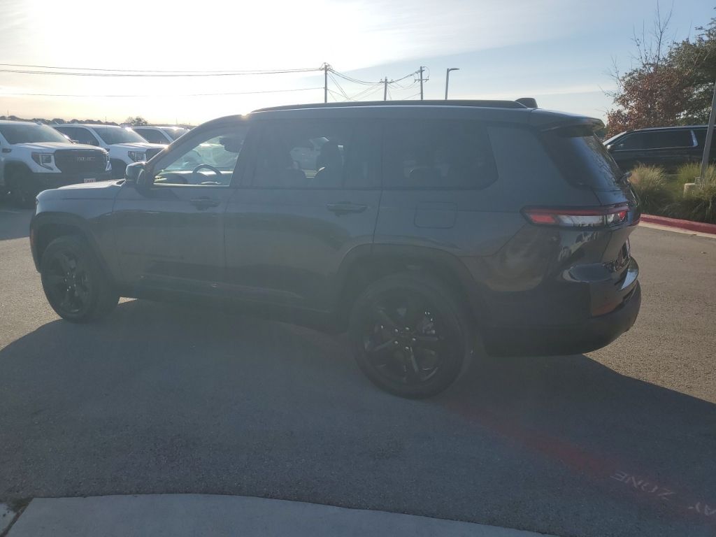 Used Car 2023 Jeep Grand Cherokee L  Limited For Sale Under $30,000 In Austin, Texas