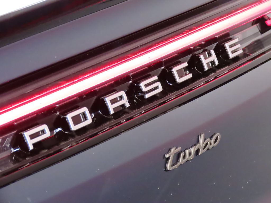 Thumbnail: 2025 Porsche  - 12