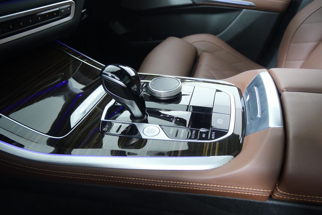Thumbnail: 2023 BMW X5 - 28
