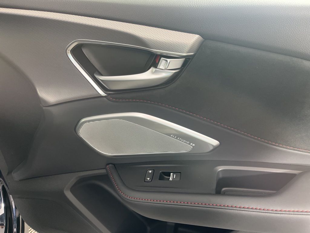 Thumbnail: 2026 Acura RDX - 9