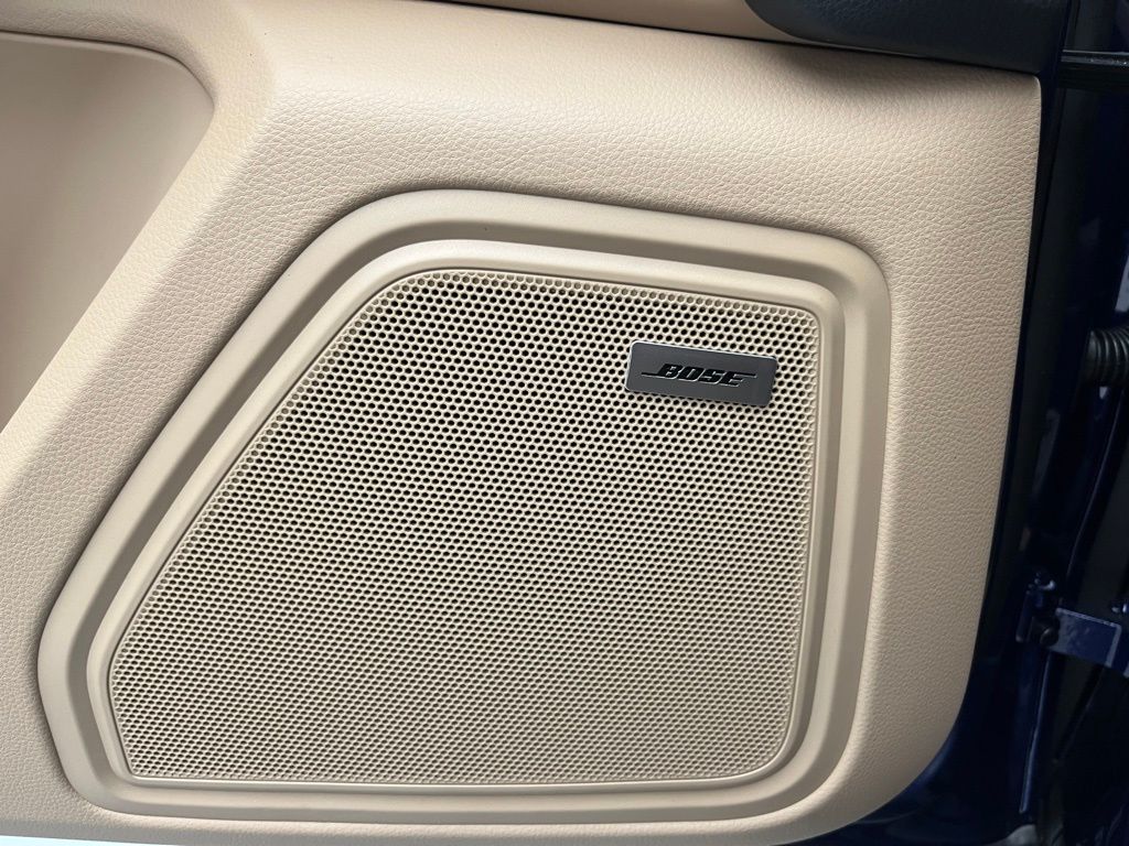 Thumbnail: 2025 Porsche Macan - 19