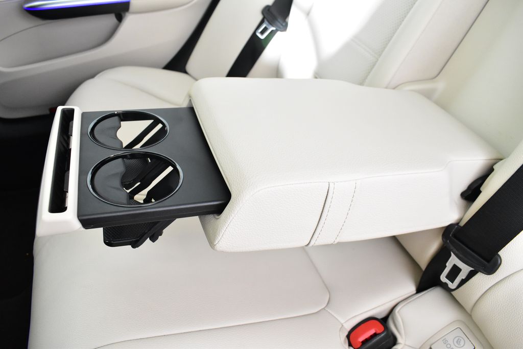 Thumbnail: 2022 Mercedes-Benz C-Class - 30