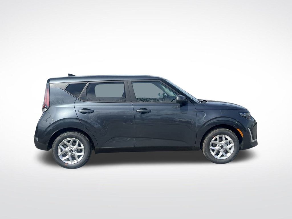 2025 Kia Soul S photo
