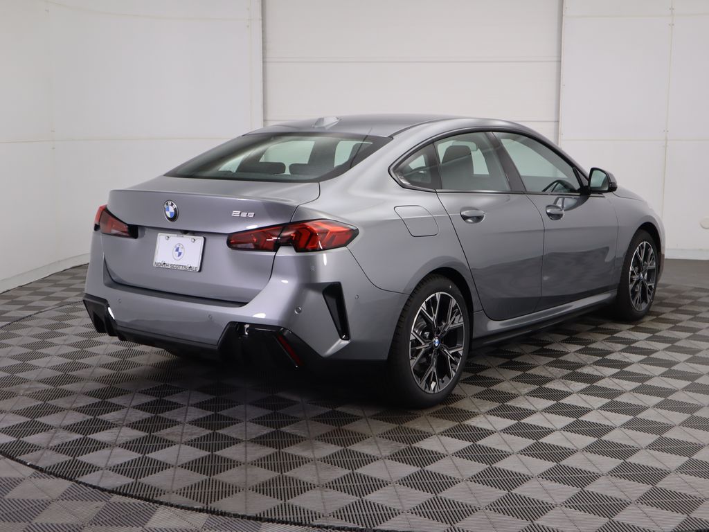 Thumbnail: 2026 BMW 2 Series - 5