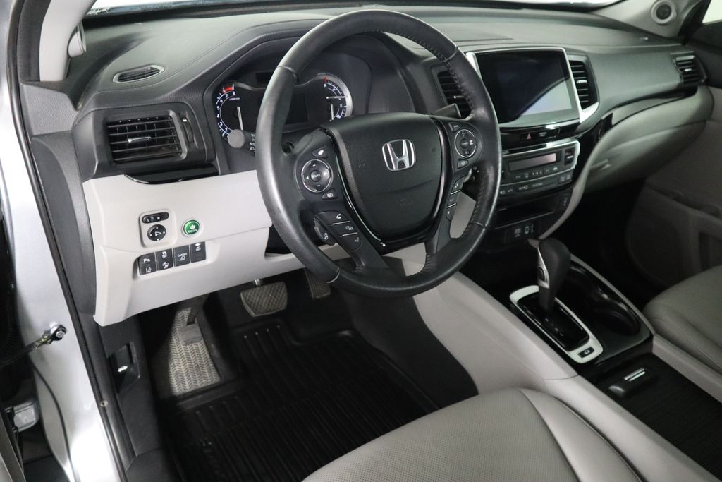 2019 Honda Ridgeline RTL-E 9