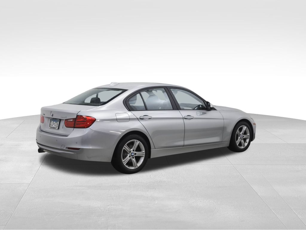 2015 BMW 3 Series 320i xDrive 5