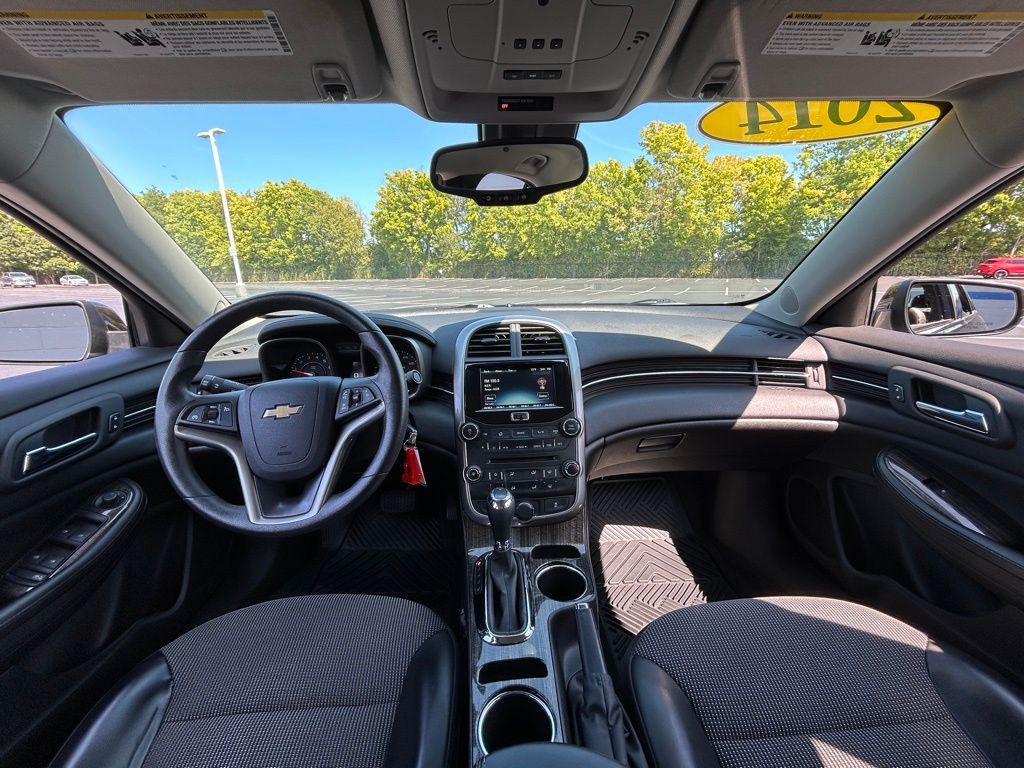 Thumbnail: 2014 Chevrolet Malibu - 11