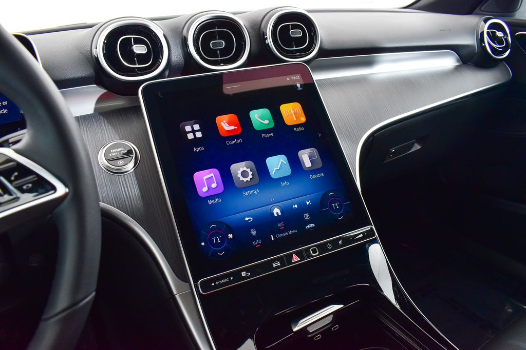 Thumbnail: 2025 Mercedes-Benz C-Class - 15