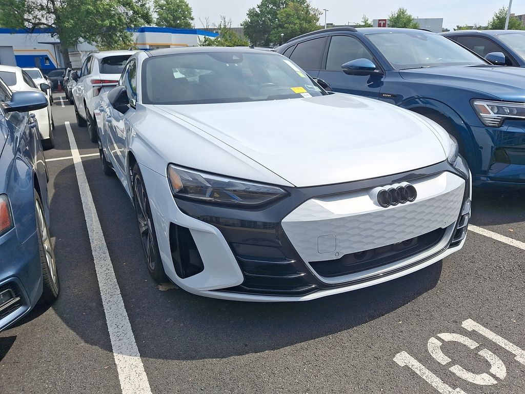 Thumbnail: 2023 Audi e-tron GT - 3
