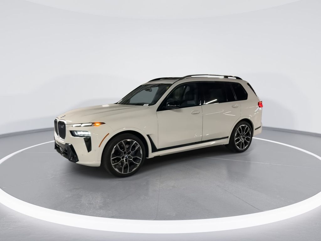 2025 BMW X7 M60i 4