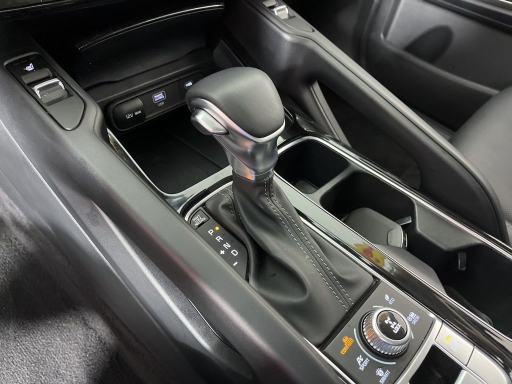 Thumbnail: 2023 Kia Telluride - 31