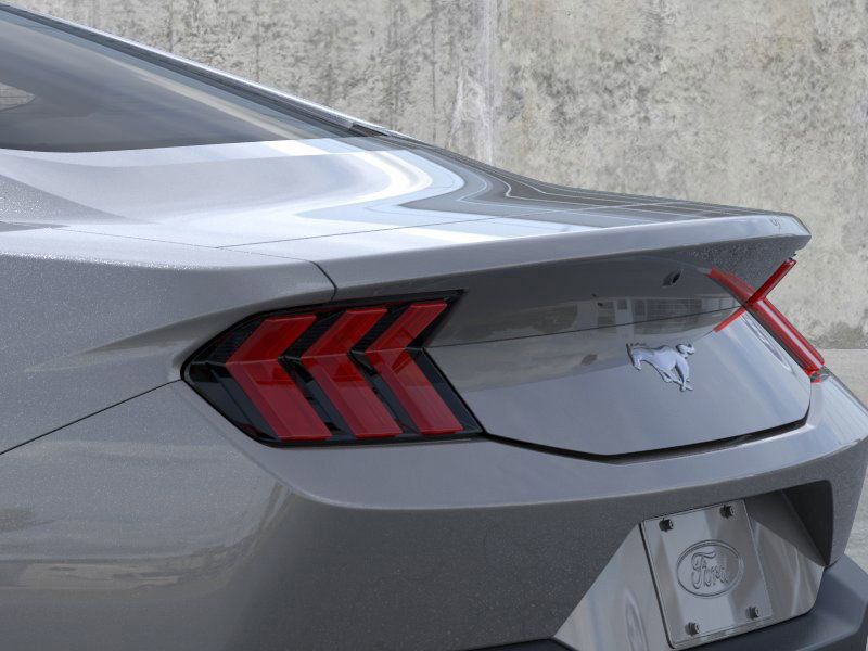 2025 Ford Mustang EcoBoost photo