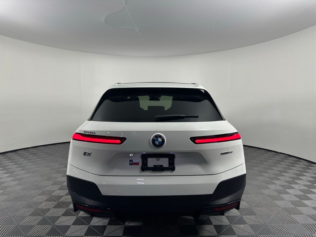 Thumbnail: 2024 BMW iX - 6