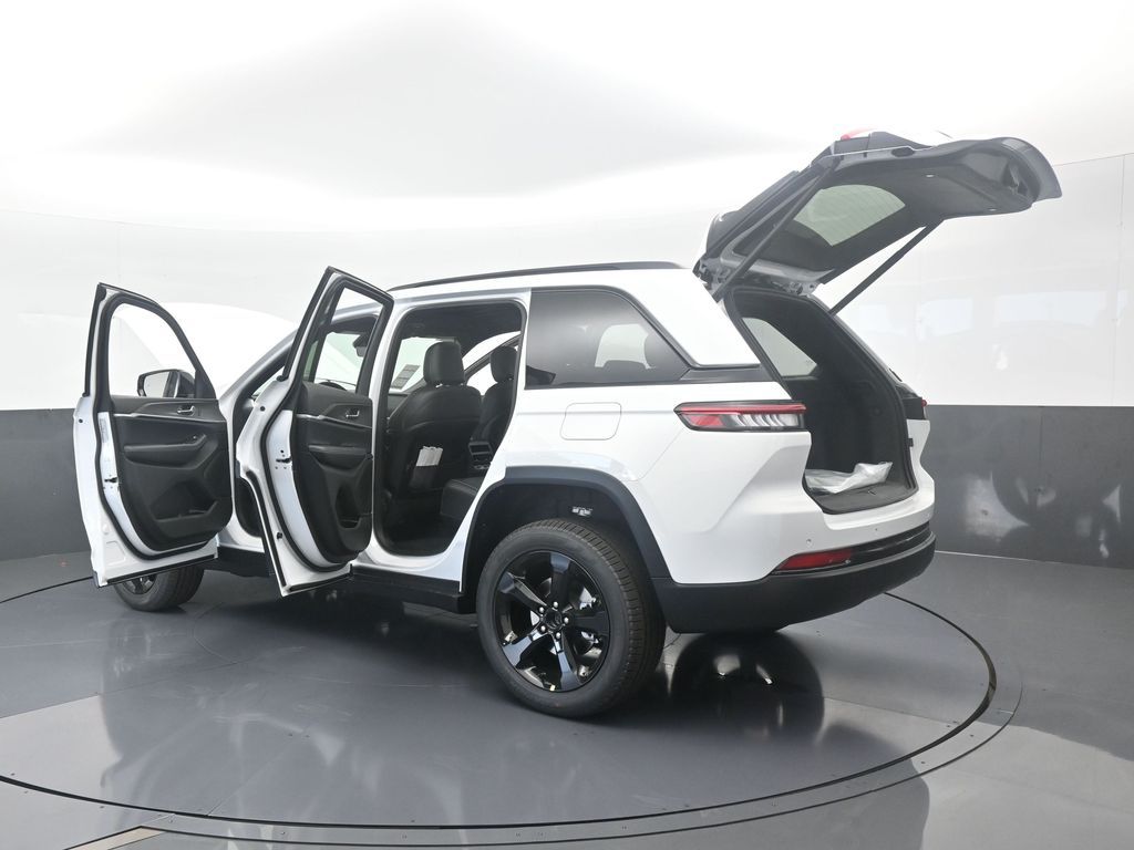 New 2025 Bright White Clearcoat Jeep Limited image 70