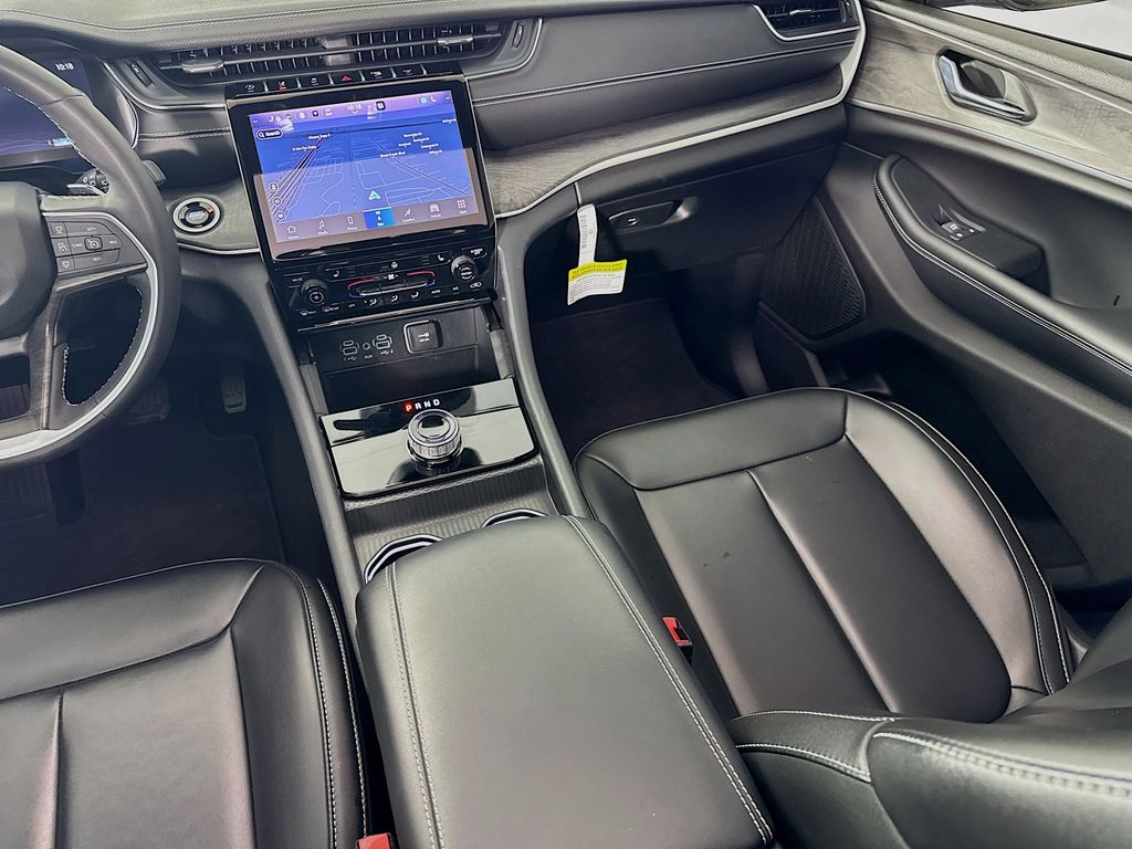 Used Car 2025 Jeep Grand Cherokee  Limited For Sale Under $40,000 In Austin, Texas