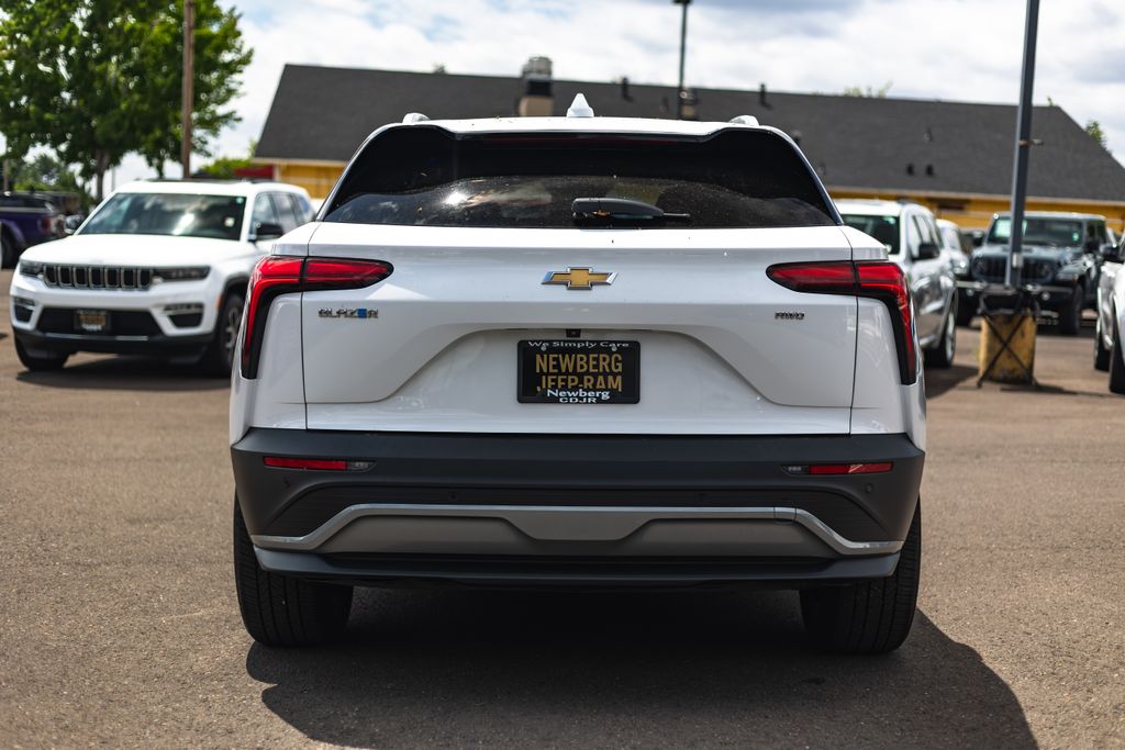 2024 Chevrolet Blazer EV LT thumbnail 8