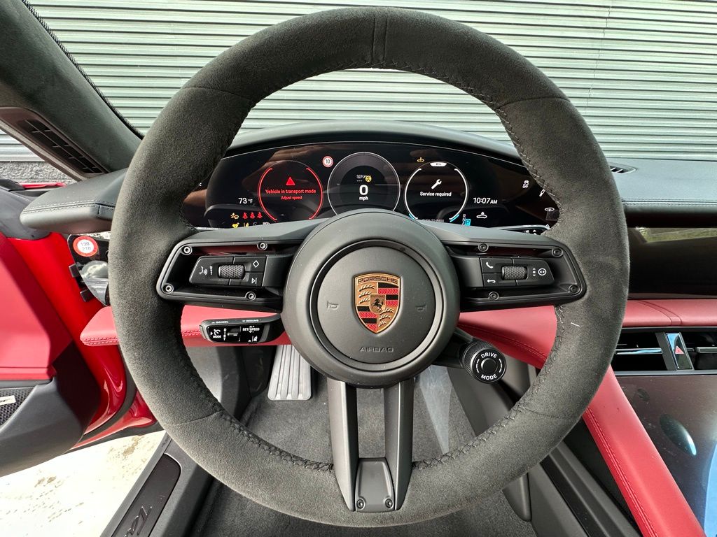 Thumbnail: 2025 Porsche Taycan - 17