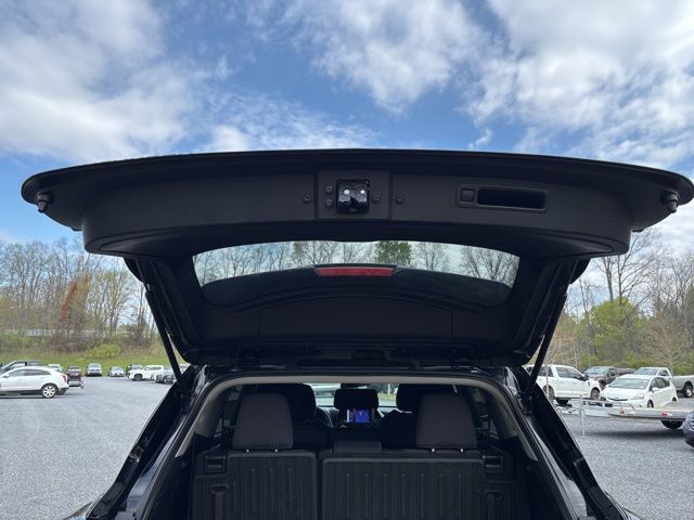 Used 2023 Toyota Highlander SUV