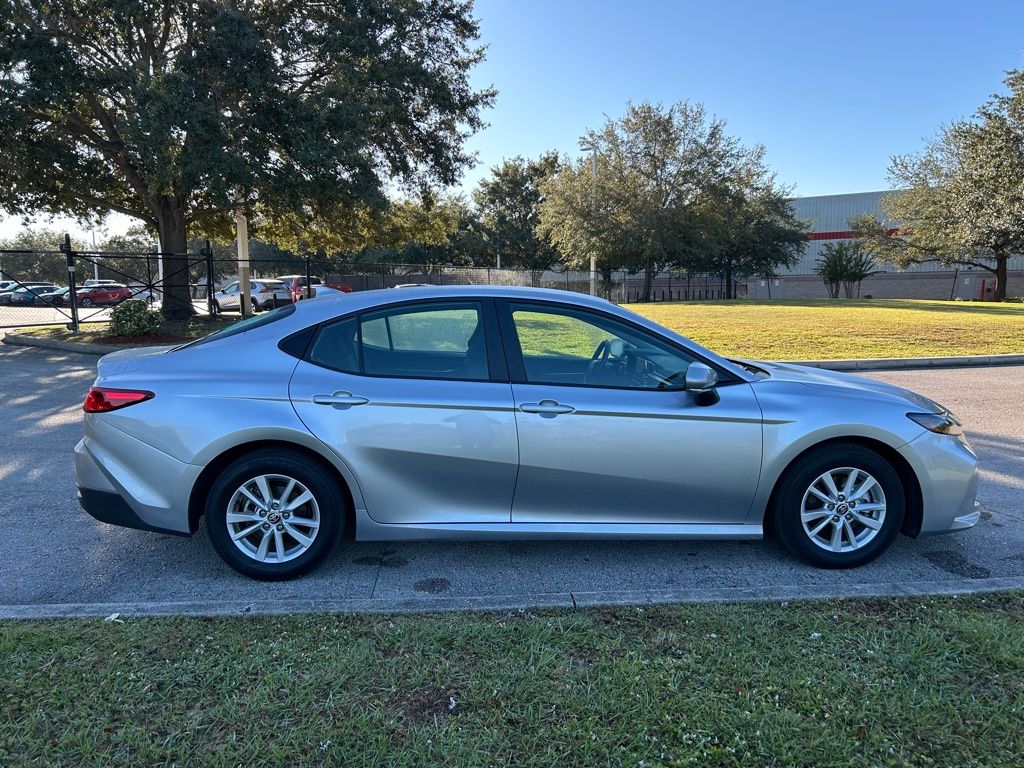 Thumbnail: 2025 Toyota Camry - 6