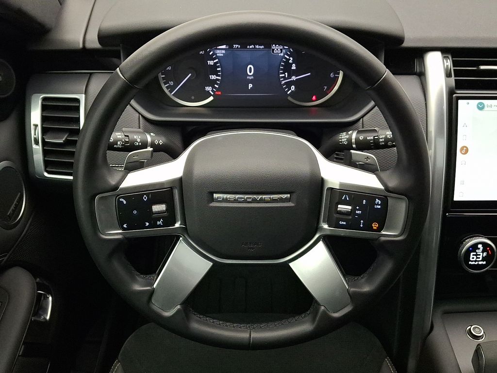 Thumbnail: 2023 Land Rover Discovery - 21