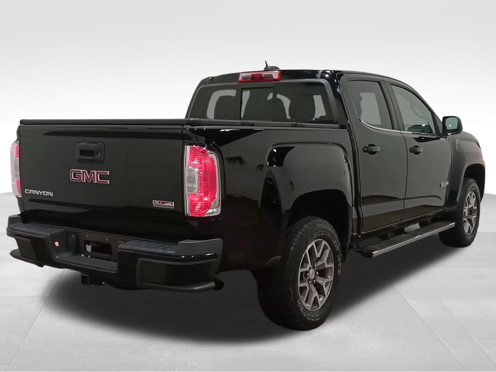 2017 GMC Canyon SLE