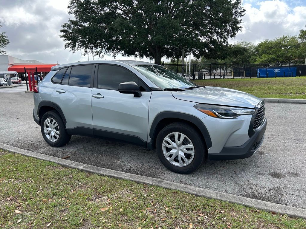 Thumbnail: 2022 Toyota Corolla Cross - 7