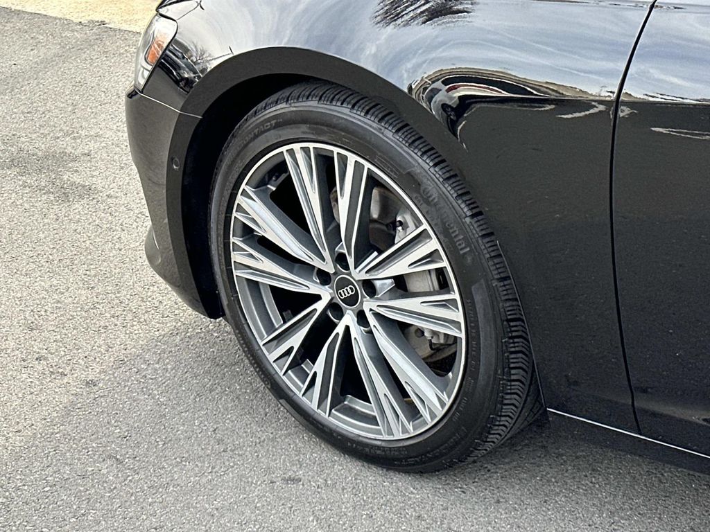 Thumbnail: 2021 Audi A6 - 15