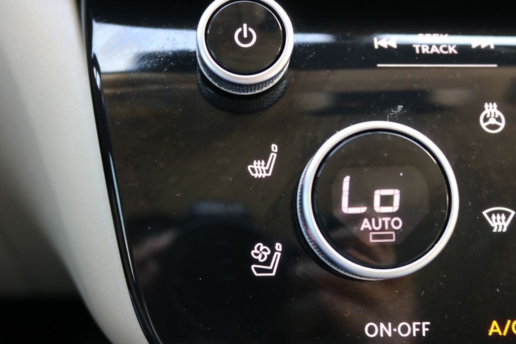 Used Car 2024 Infiniti Qx60  Luxe For Sale Under $40,000 In Austin, Texas
